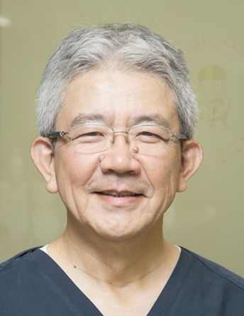 「医療法人富歯会川上歯科」監修のインプラント専門サイト院長紹介